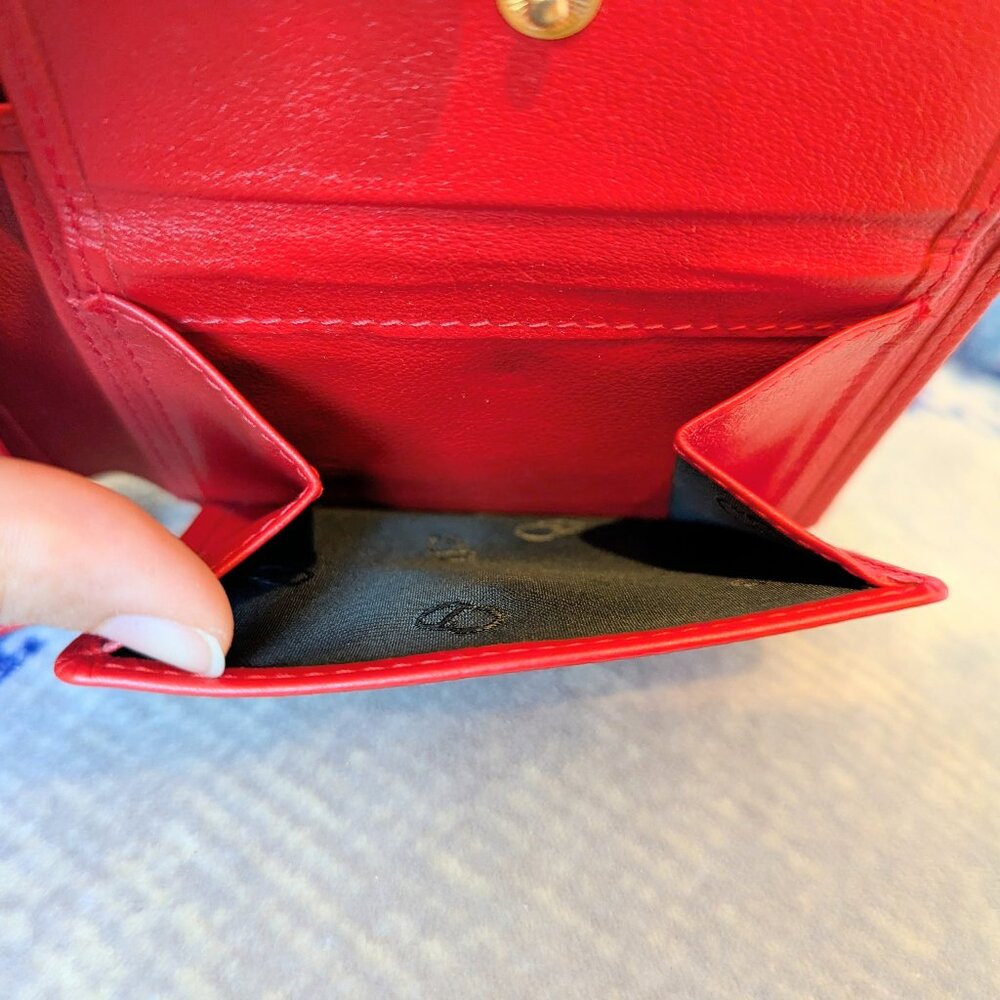 Vintage Christian Dior red bi-fold wallet - Picture 4 of 4